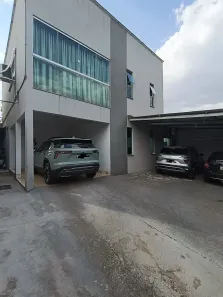 Sobrado com 6 Quartos à venda, 240m² no Jardim Ipê, Goiânia