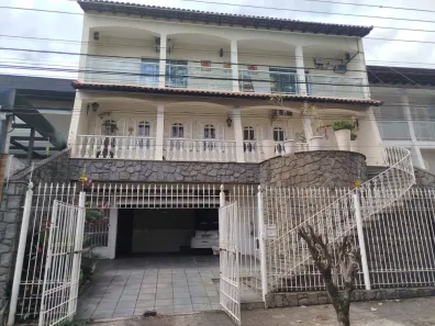 Casa com 5 Quartos à venda, 416m² no Jardim Amália, Volta Redonda
