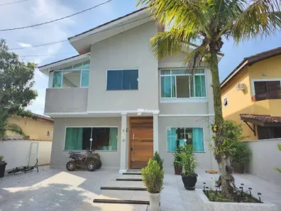 Casa de Condomínio com 6 Quartos para alugar, 187m² no Balneário Praia do Pernambuco, Guarujá
