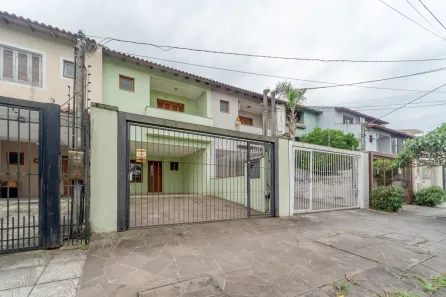 Casa com 3 Quartos à venda, 150m² no Espírito Santo, Porto Alegre