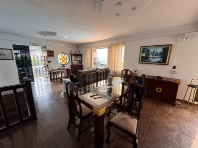 Casa com 4 Quartos à venda, 530m² no Lídice, Uberlândia