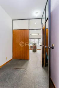 Sala Comercial à venda, 31m² no Petrópolis, Porto Alegre