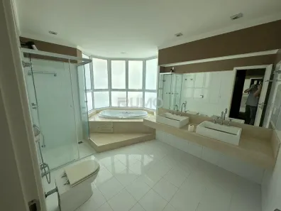 Sobrado com 4 Quartos para alugar, 418m² no Jardim Quarto Centenário, Campinas