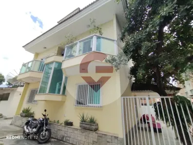 Casa de Condomínio com 4 Quartos à venda, 240m² no Taquara, Rio de Janeiro