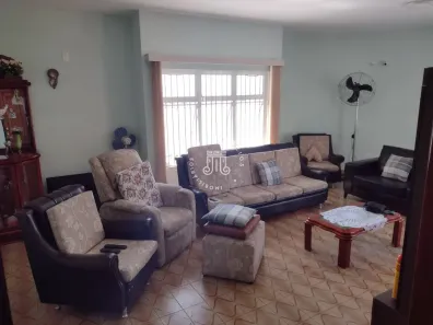 Sobrado com 3 Quartos à venda, 331m² no Vila Thomazina, Campo Limpo Paulista