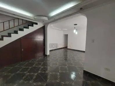 Sobrado com 5 Quartos à venda, 300m² no Vila Taquari, São Paulo