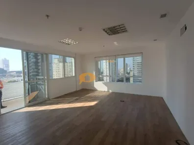 Sala Comercial à venda, 38m² no Vila Dom Pedro I, São Paulo