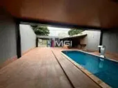 Sobrado com 3 Quartos à venda, 224m² no Setor Criméia Oeste, Goiânia