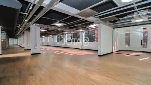Sala Comercial para alugar, 680m² no Ahú, Curitiba