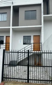 Sobrado com 2 Quartos à venda, 64m² no Limeira Baixa, Brusque