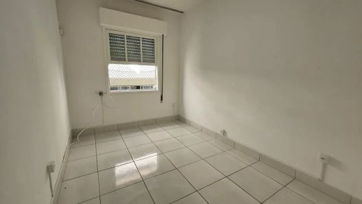 Kitnet com 1 Quarto à venda, 35m² no Gonzaga, Santos
