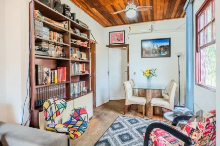 Casa com 2 Quartos à venda, 307m² no Nonoai, Porto Alegre
