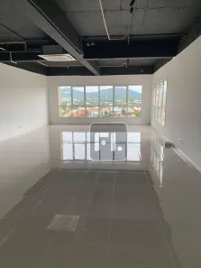 Sala Comercial para alugar, 86m² no Sítio Tamboré Alphaville, Barueri