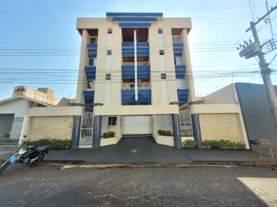 Apartamento com 3 Quartos para alugar, 102m² no Nossa Senhora Aparecida, Uberlândia