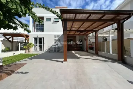Casa com 3 Quartos à venda, 105m² no Campeche, Florianópolis