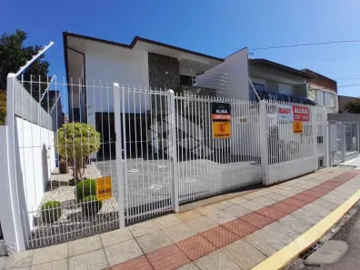 Prédio Comercial com 5 Quartos para alugar, 300m² no Balneário, Florianópolis