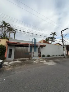 Casa com 3 Quartos para alugar, 800m² no Jardim Alto Pedroso, São Paulo