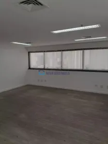 Sala Comercial para alugar, 90m² no Vila Olímpia, São Paulo