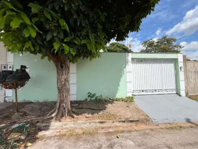 Casa com 3 Quartos para alugar, 150m² no Jardim Vitória, Goiânia