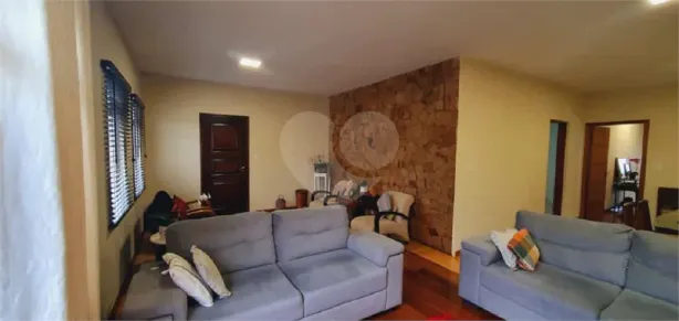Casa com 9 Quartos à venda, 263m² no Vila Santa Maria, São Paulo