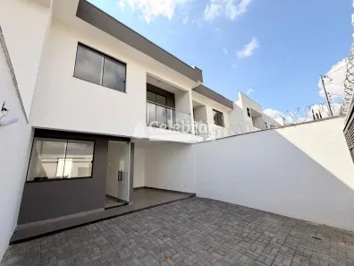Casa com 3 Quartos à venda, 125m² no Três Barras, Contagem