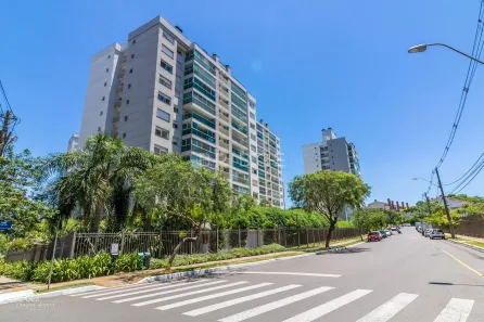 Apartamento com 3 Quartos para alugar, 162m² no Partenon, Porto Alegre