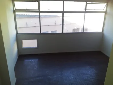 Sala Comercial para alugar, 32m² no Benfica, Rio de Janeiro