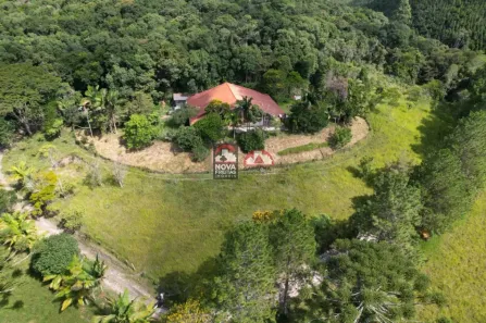 Fazenda/Sítio com 3 Quartos à venda, 696m² no , São Luiz do Paraitinga