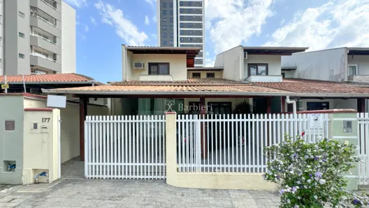 Casa com 3 Quartos à venda, 141m² no Velha, Blumenau