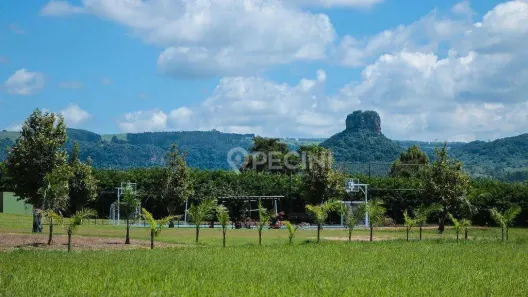 Lote/Terreno à venda, 420m² no Estância Cavalinno, Analândia