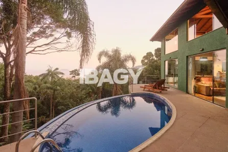 Casa com 4 Quartos para alugar, 490m² no Pântano do Sul, Florianópolis