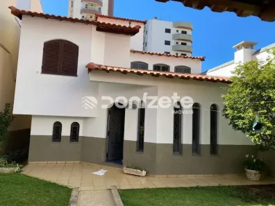 Sobrado com 4 Quartos à venda, 314m² no Vila Bastos, Santo André