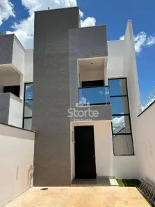 Casa com 3 Quartos à venda, 105m² no Novo Mundo, Uberlândia