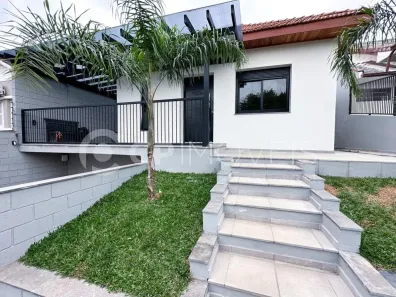Casa com 2 Quartos à venda, 200m² no Jardim Lindóia, Porto Alegre