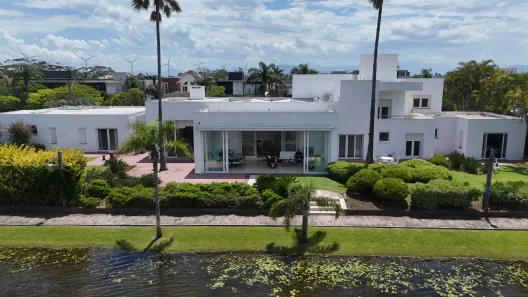 Casa de Condomínio com 6 Quartos à venda, 800m² no XANGRI-LÁ, Xangri-lá
