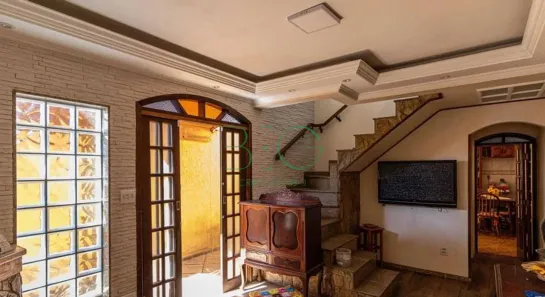 Sobrado com 4 Quartos à venda, 210m² no Vila Corberi, São Paulo