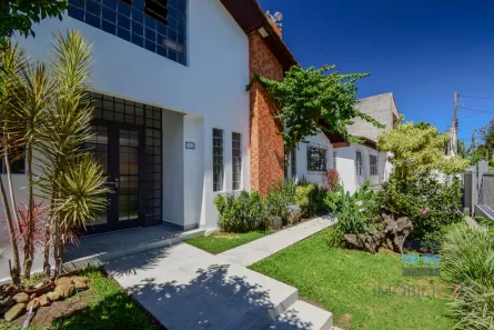 Casa com 4 Quartos à venda, 349m² no Tarumã, Curitiba