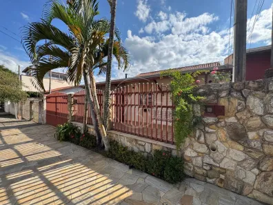 Casa com 3 Quartos à venda, 167m² no Parque Jambeiro, Campinas