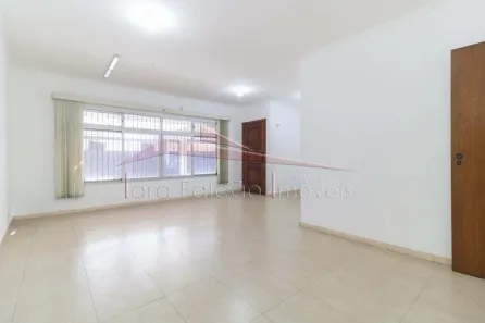 Casa com 3 Quartos para alugar, 250m² no Vila Brasilina, São Paulo