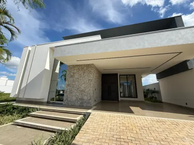 Casa de Condomínio com 3 Quartos à venda, 209m² no Condomínio Residencial Platini Urban Park, Sinop