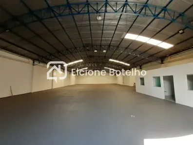 Galpão/Depósito/Armazém para alugar, 800m² no Marta Helena, Uberlândia