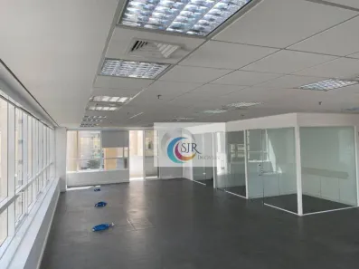Sala Comercial para alugar, 195m² no Vila Olímpia, São Paulo