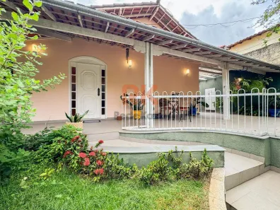 Casa com 3 Quartos à venda, 297m² no Castelo, Belo Horizonte