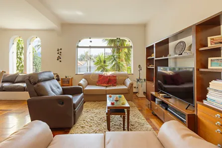 Casa com 4 Quartos à venda, 436m² no Jardim Leonor, São Paulo