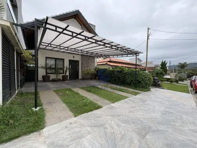 Sobrado com 6 Quartos à venda, 290m² no Cidade Parquelandia, Mogi das Cruzes