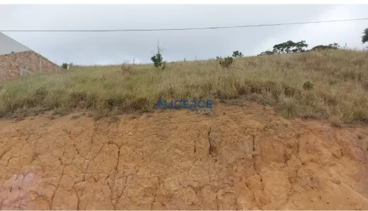 Lote/Terreno à venda, 588m² no Terras do Comendador, Chácara