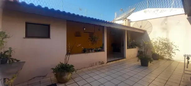 Casa com 2 Quartos para venda ou aluguel, 190m² no Vila Rio Branco, Jundiaí