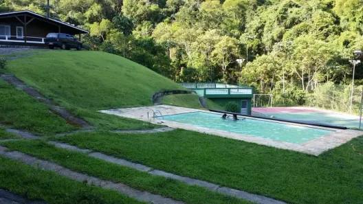 Fazenda/Sítio com 2 Quartos à venda, 400m² no , Paraibuna