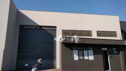 Galpão/Depósito/Armazém para alugar, 360m² no Indústrias Leves, Londrina