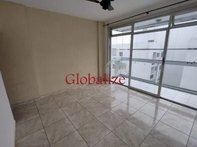 Apartamento com 2 Quartos à venda, 75m² no Gonzaga, Santos